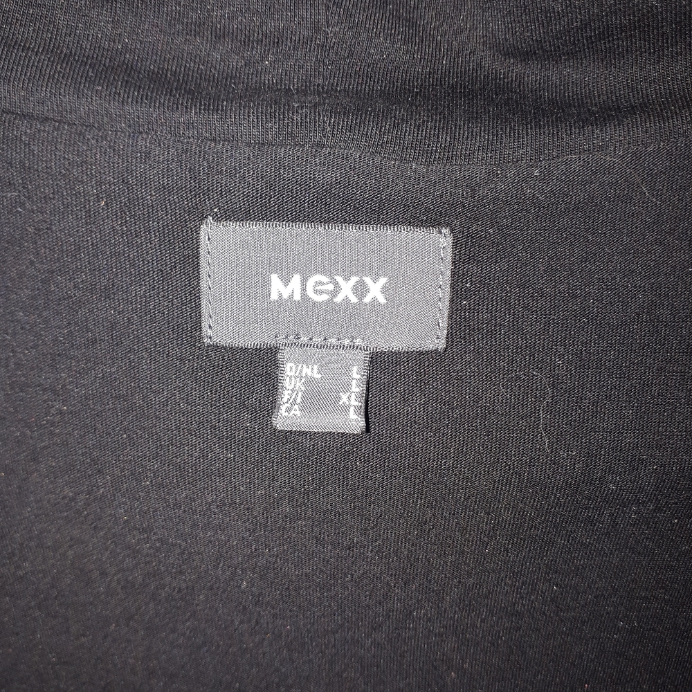 Clothes - Picture 2 of 2